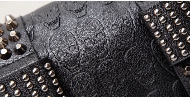 Womens PU Leather Skull Shoulder / Crossbody Bag with Chain
