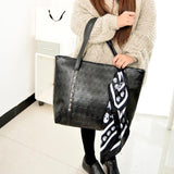 PU Leather Women's Skull  Shoulder Bag